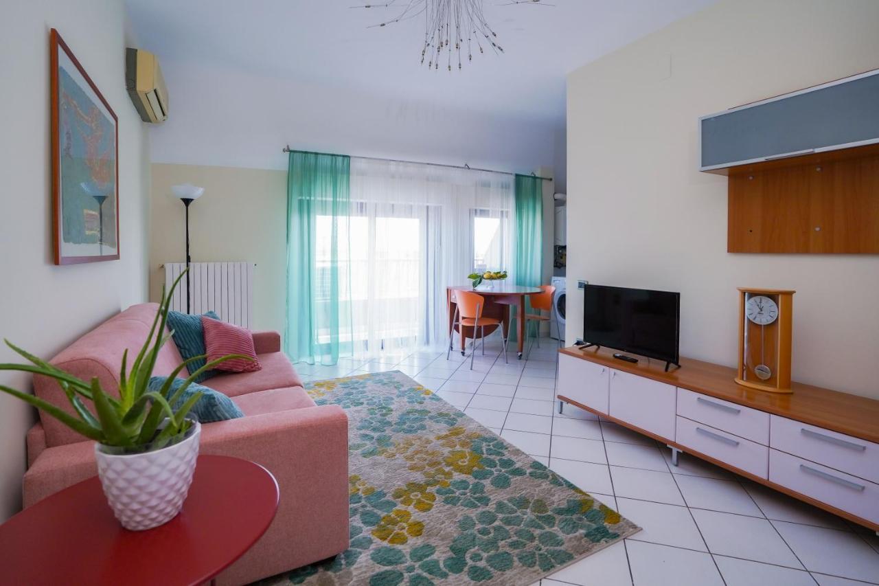 La Casa Di Azzurra Centro Citta Appartamento Fino A 4 Posti Letto E 2 Bagni Фоджа Екстер'єр фото