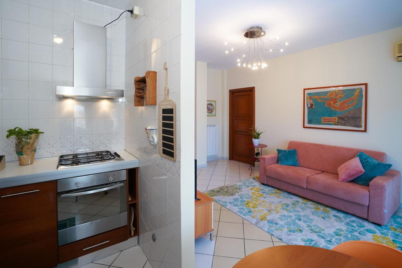 La Casa Di Azzurra Centro Citta Appartamento Fino A 4 Posti Letto E 2 Bagni Фоджа Екстер'єр фото